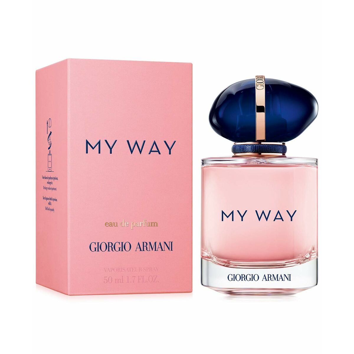 Creato per una donna curiosa e autentica. Il flacone è chiuso da un elegante tappo blu che ricorda una pietra e un anello d'oro inciso con il nome di Giorgio Armani. La fragranza è fresca e floreale. Combina note di bergamotto, fiori d’arancio e gelsomino. Il legno di cedro, vaniglia e muschio completano l'essenza. 